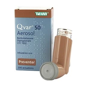 Pakke med QVAR® 50 og en inhalator