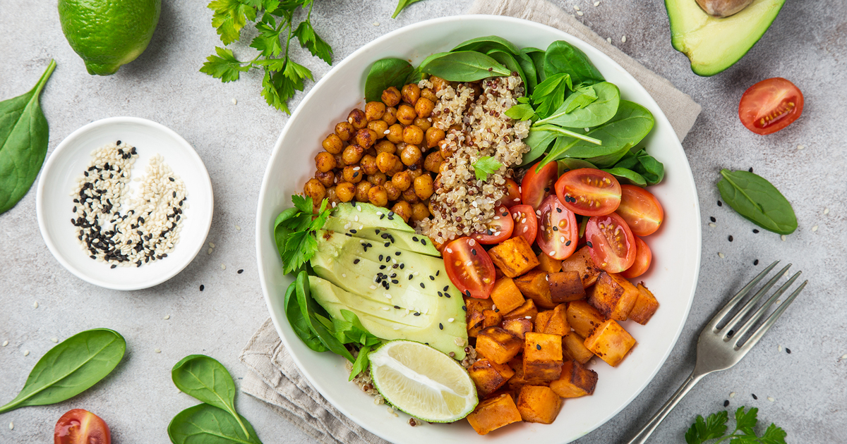 A balanced meal containing plenty of fibre and healthy fats